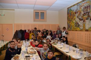 Repas Noël Restaurant scolaire (4)
