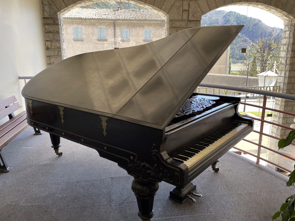 Don Piano Bontoux Queyrel (1)